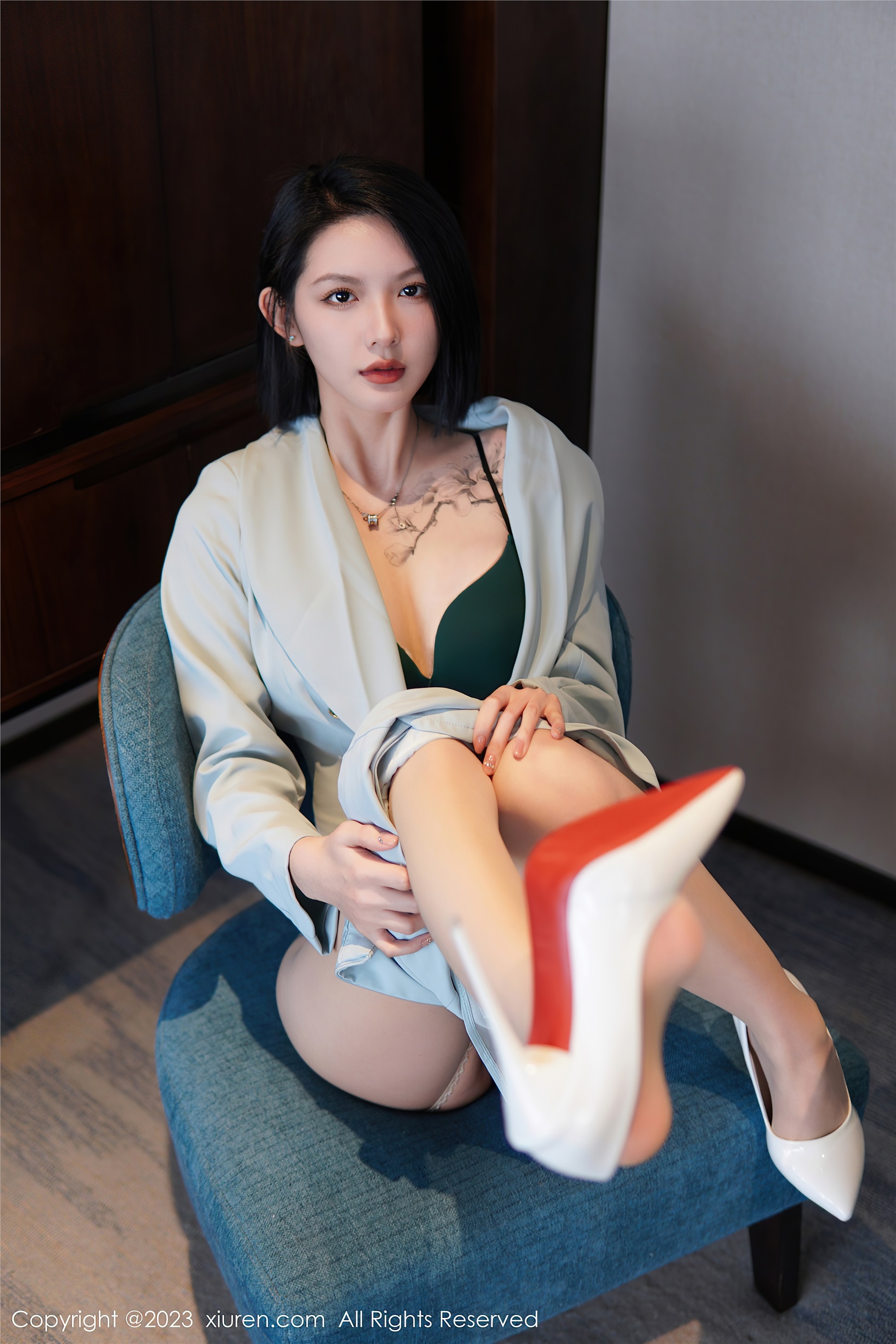 XiuRen秀人网  2023.06.09 NO.6885 乔一一